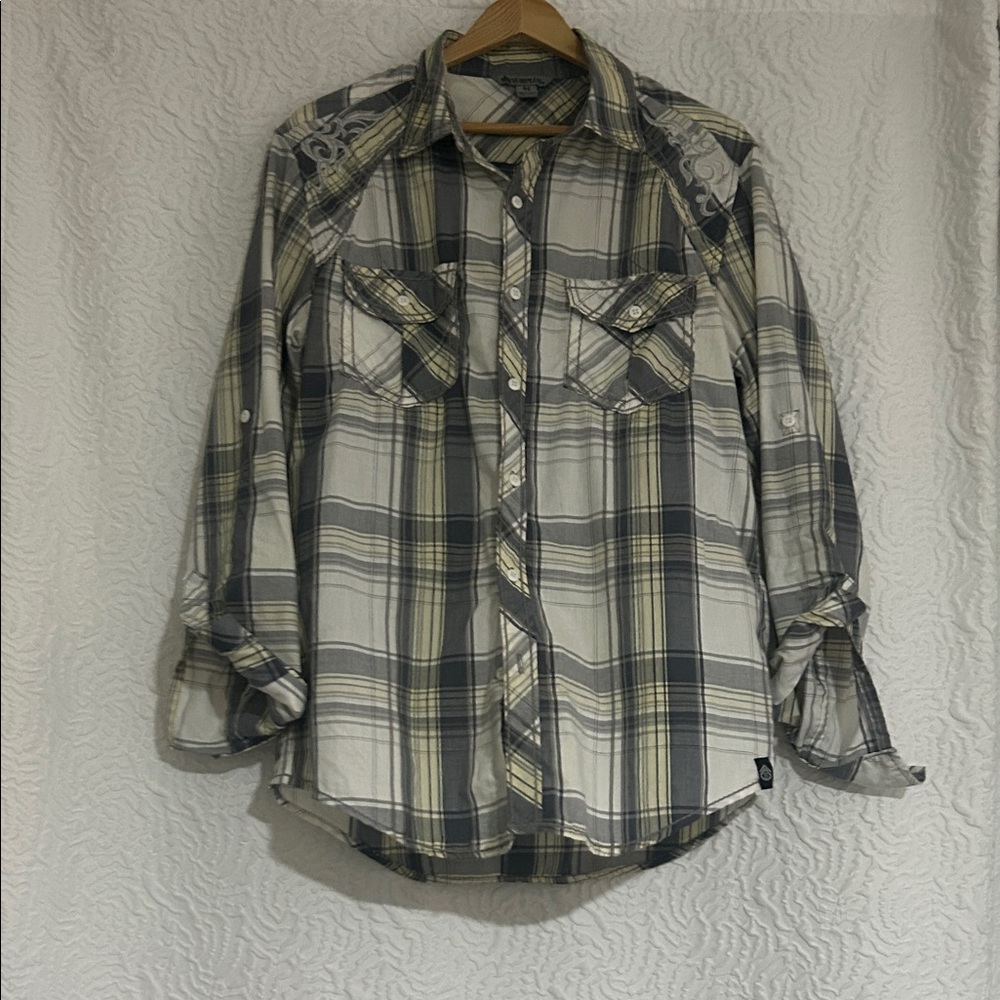 Casual Plaid Button-Down Shirt in Gray and Cream